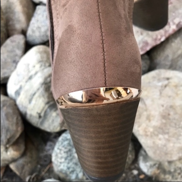 Taupe side cut out gold trim booties - Picture 6 of 6